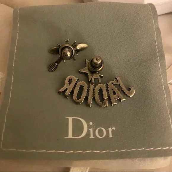 Christian Dior J'adior Logo Bee Earrings New Authentic- Never Worn - Picture 7 of 11